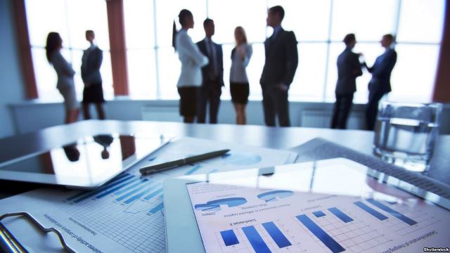 Bie produktiviteti, kostoja e lire e punes frenon inovacionin